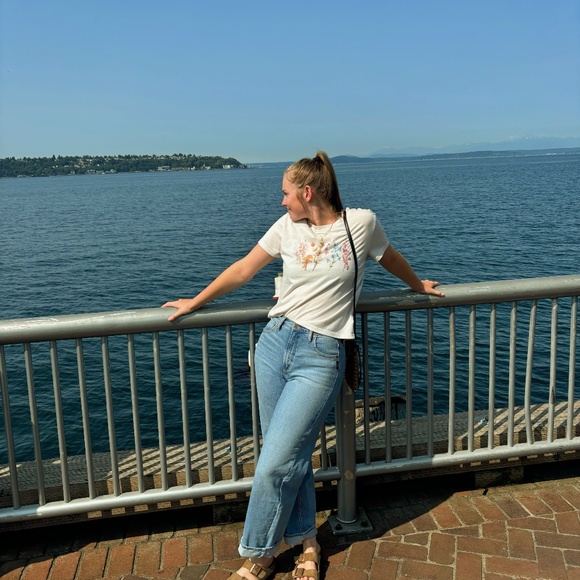 Meet your Posher, Payton - Picture 3 of 3